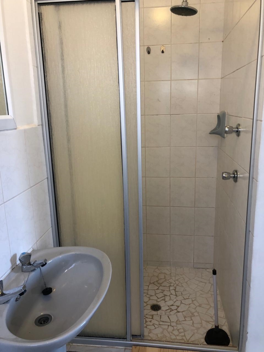 To Let 3 Bedroom Property for Rent in Country Club Western Cape